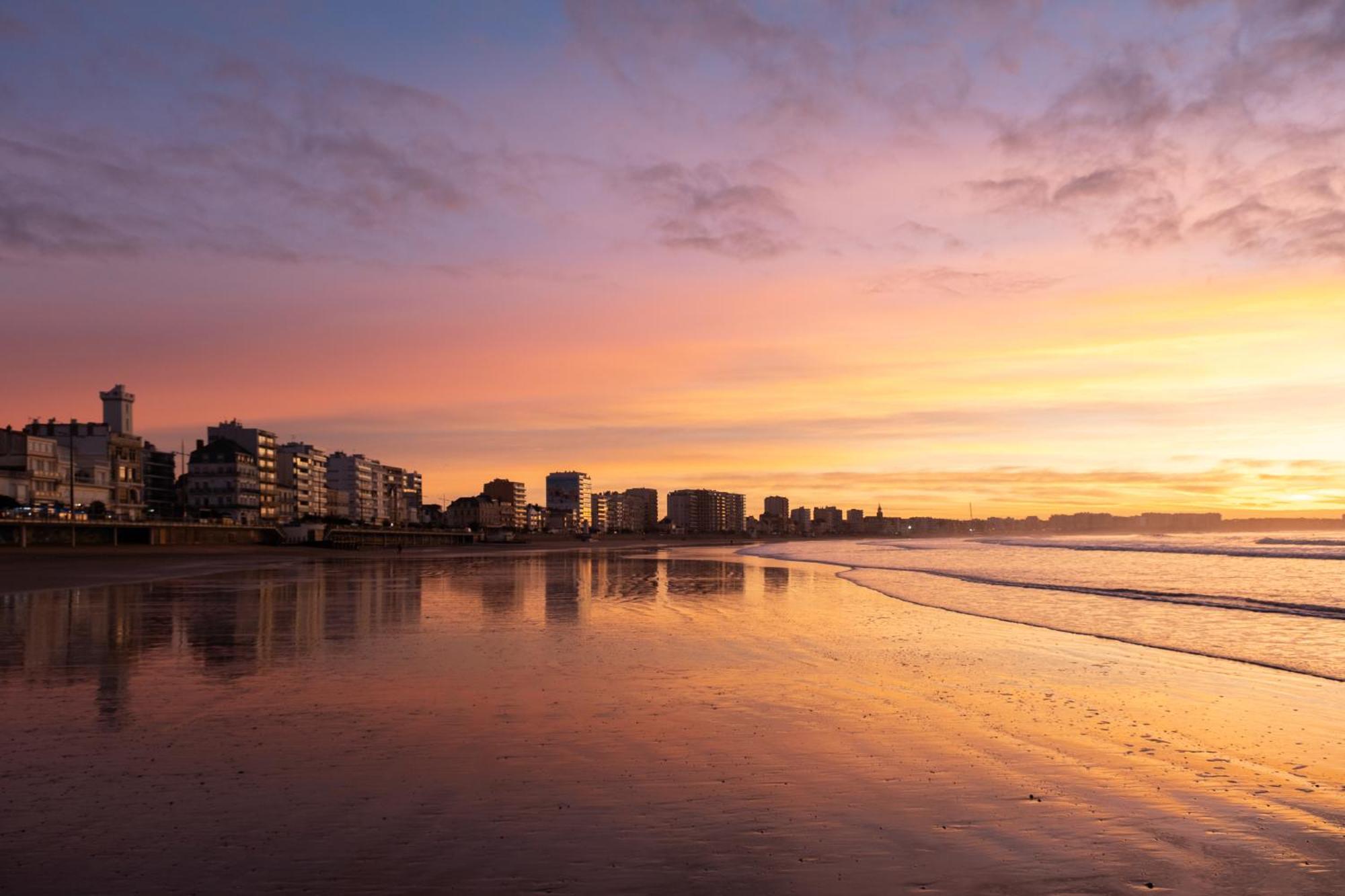Kyriad Prestige Les Sables d'Olonne - Plage - Centre des Congrès Esterno foto
