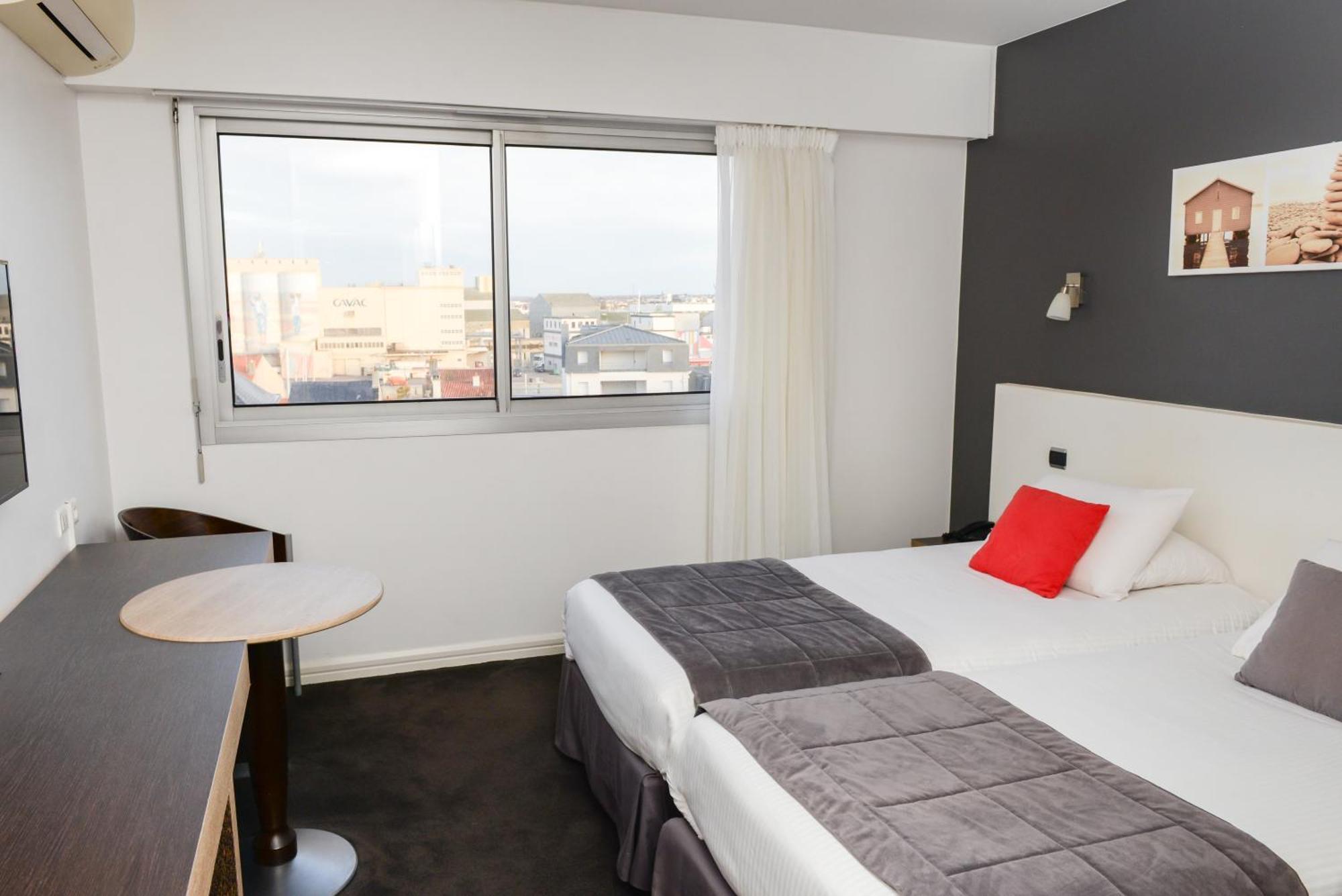 Kyriad Prestige Les Sables d'Olonne - Plage - Centre des Congrès Esterno foto