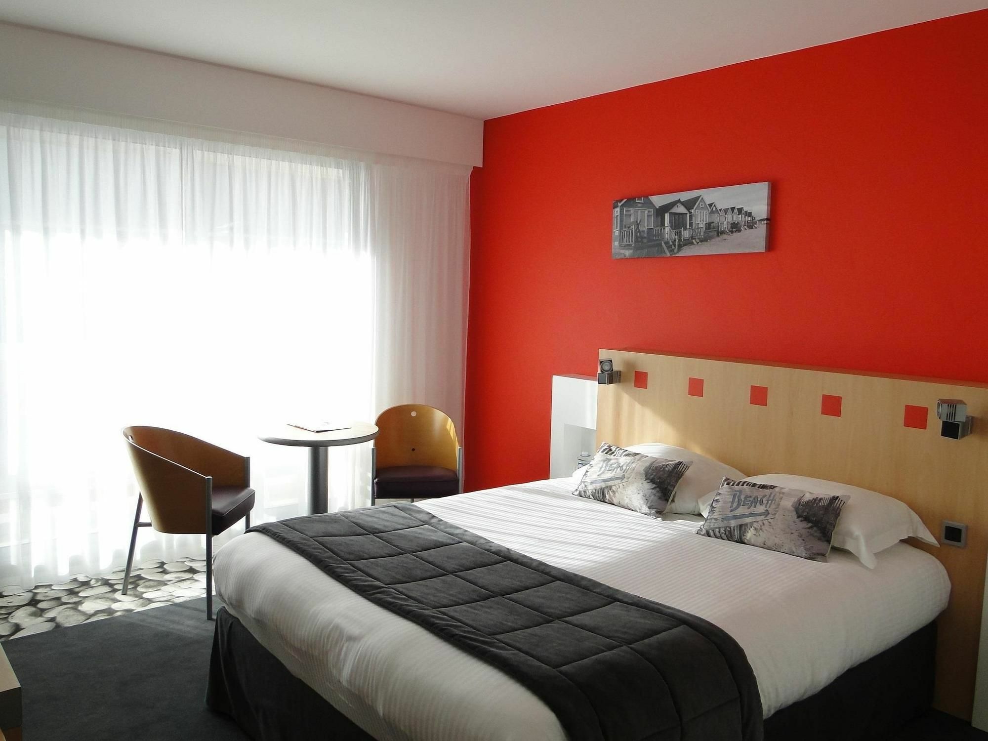 Kyriad Prestige Les Sables d'Olonne - Plage - Centre des Congrès Esterno foto
